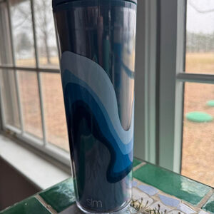 Simply modern blue designed tumbler with straw #tumbler #blue #wave